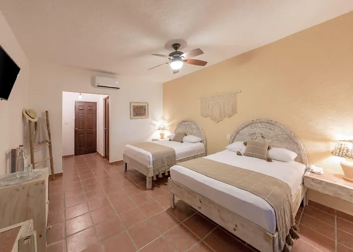 Casa Colibri Hotel 4*